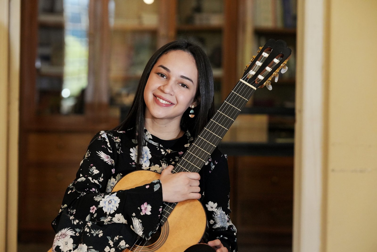 Salma Gomez classical guitarist from Paraguay Bolton Guitar Studies University of Arizona